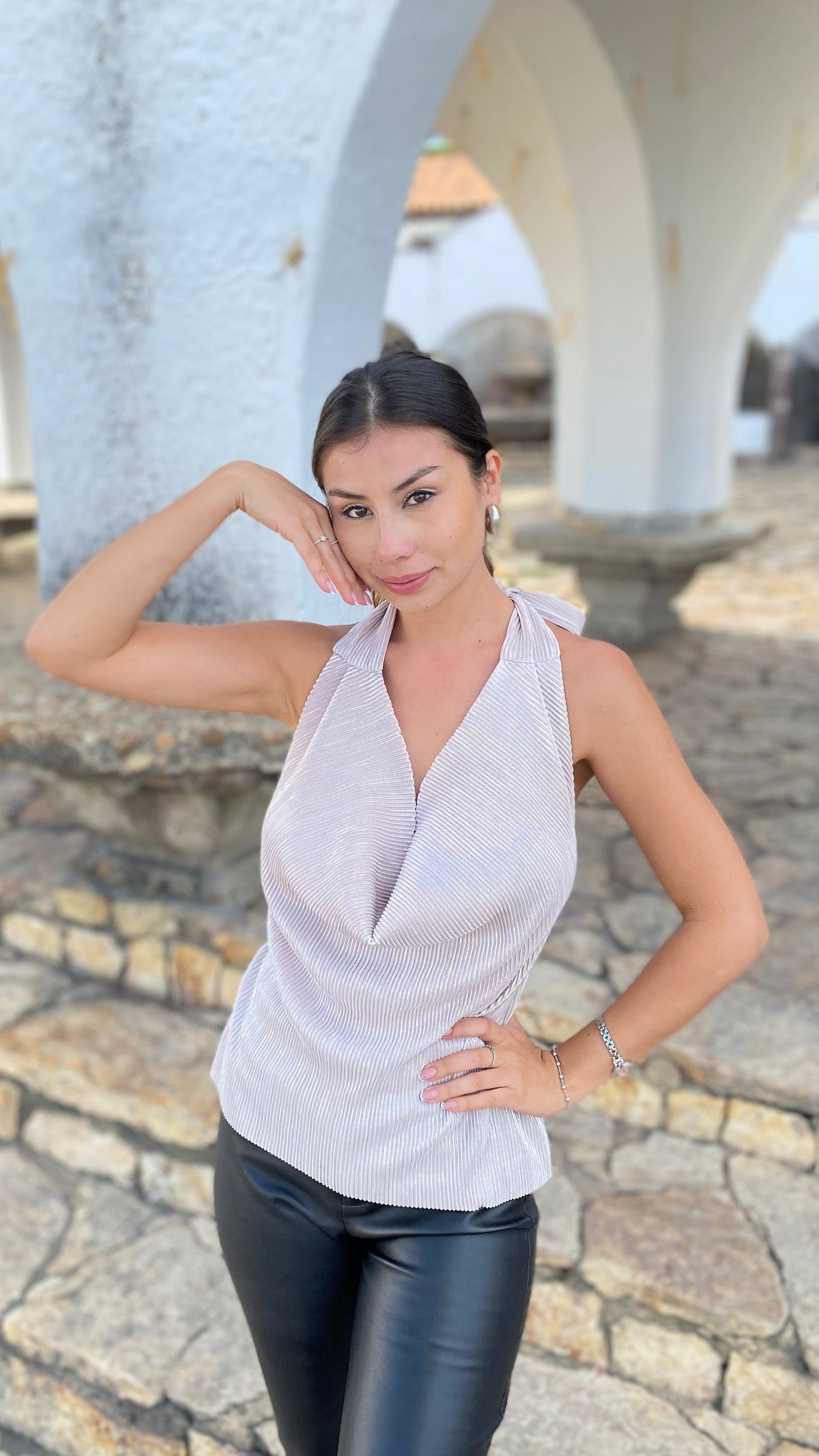 Top Scarlett Plata